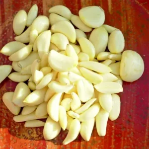 Early Italian Garlic Bulbs - 3 Bulbs (2lbs) - Organic Heirloom Hardneck for Planting or Eating - Image 3